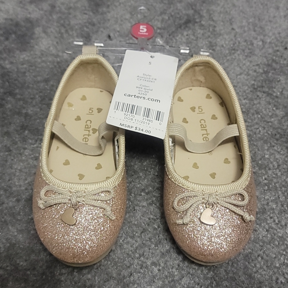 NEW - Gliter ballet shoes – Size 5